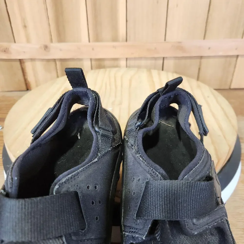 Vivo barefoot brand vivobarefoot